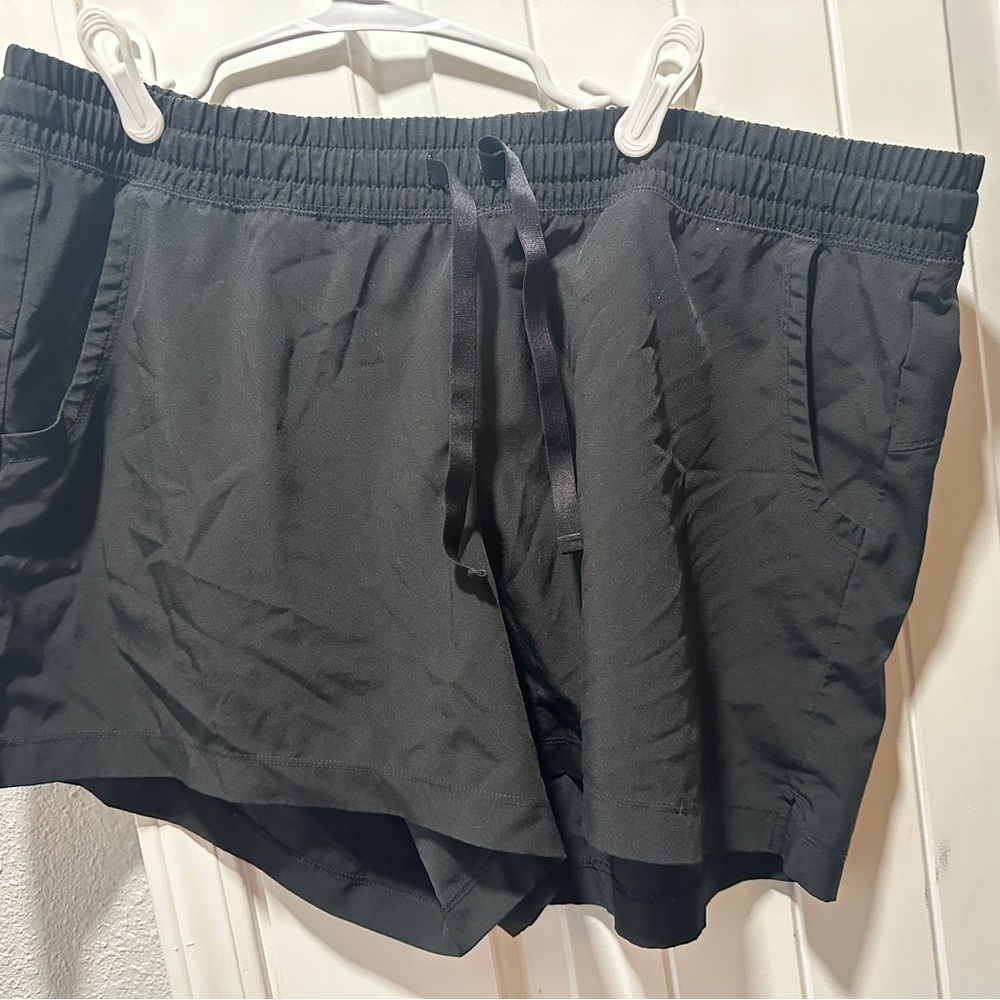 Old Navy Black Athletic Shorts with Elastic Waistband